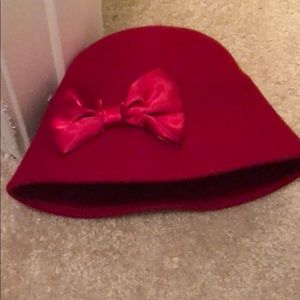 Adorable never been worn Christmas hat